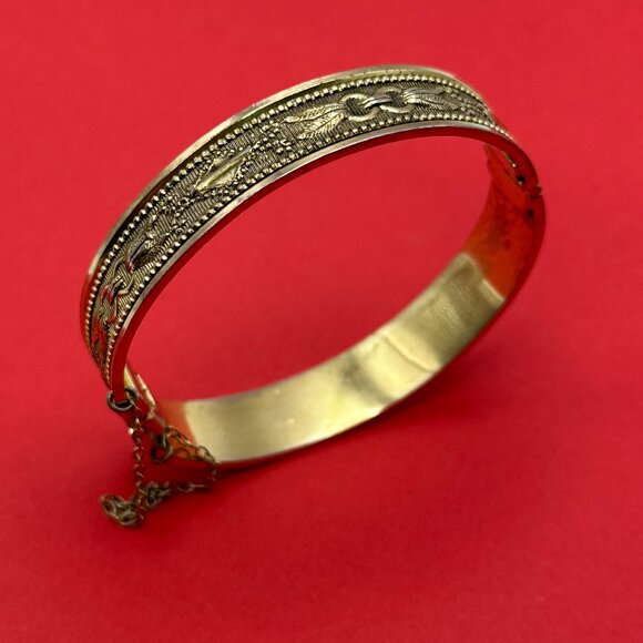 VTG Whiting & Davis 1950s Gold-Tone Hinged Cuff Bracelet - Picture 12 of 15